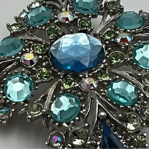 Vintage Aurora Borealis Silver Tone Blue Green Stones Brooch - Picture 11 of 13